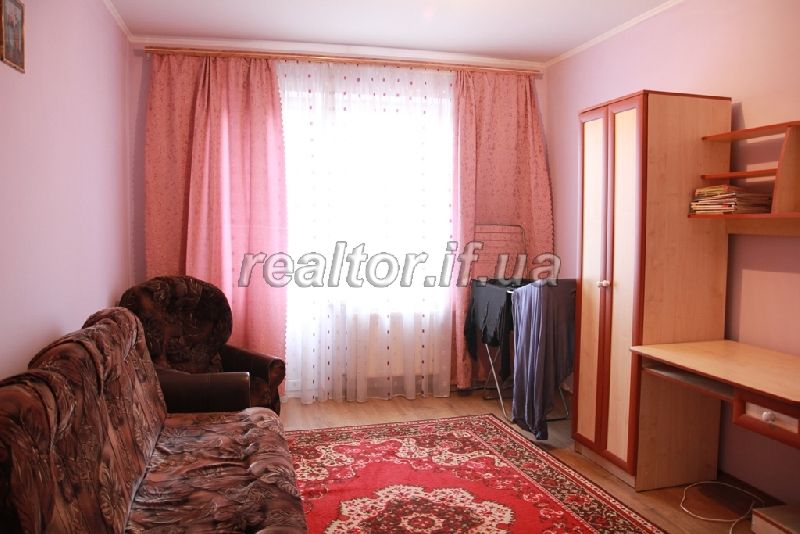 Trykimnatna_kvartyra_v_orendu_v_novobudovi__5954_3_1397639136.jpg