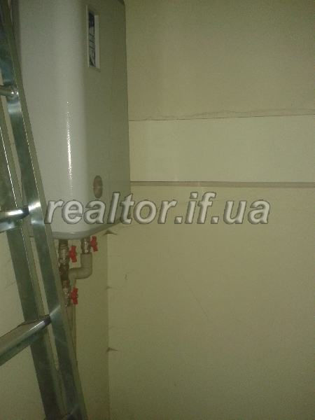 Tsokolne_prymishchennya_na_vul_Franka_3899_11_1414048897.jpg