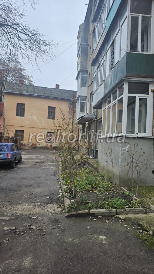 Zatyshna_kvartyra_v_tsentri_z_vydom_na_lypovu_aleyu_na_pochatku_vulytsi_Shevchenka_23481_8_1733225971.jpeg