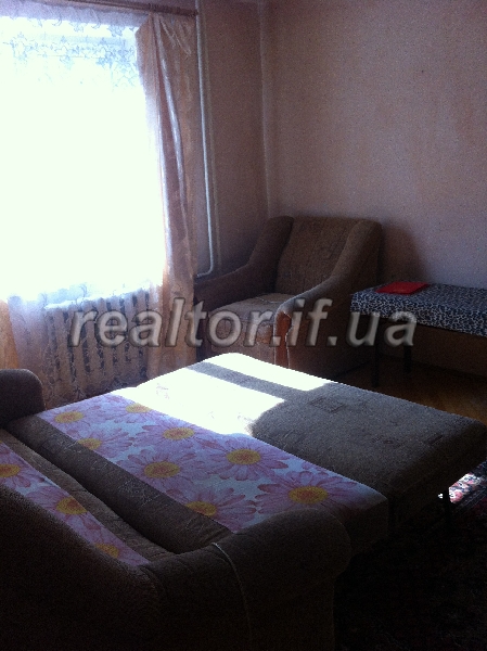 Zdam_1-no_kimnatnu_kvartyru_z_usima_zruchnostyamy_7133_4_1415282831.jpg