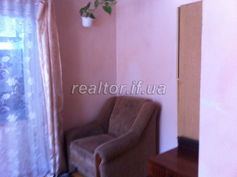 Zdam_1-no_kimnatnu_kvartyru_z_usima_zruchnostyamy_7133_5_1415282832.jpg