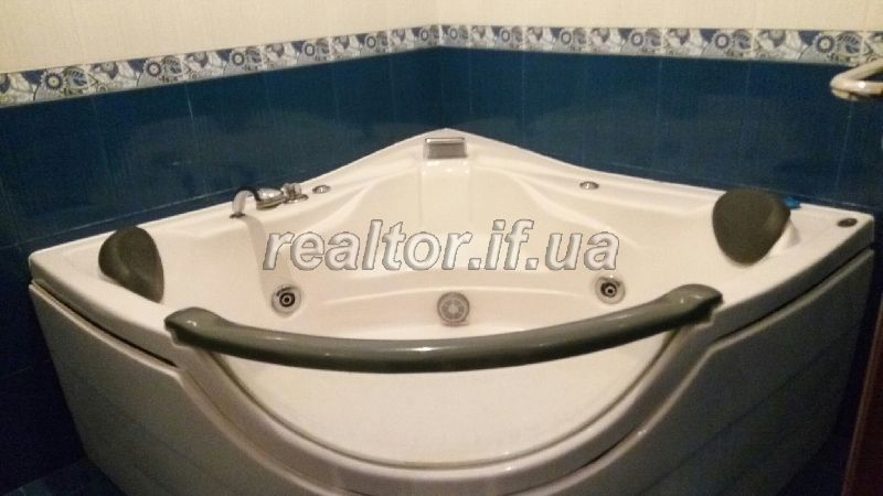Zdam_2-kh_kimnatnu_kvartyru_po_vulNadrichna_2a_11751_12_1476106203.jpg