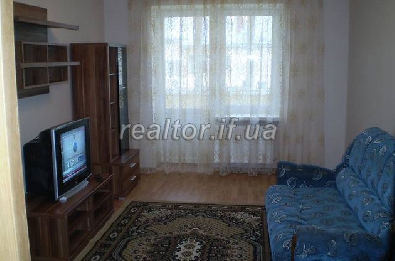 Zdam_2-kh_kimnatnu_kvartyru_po_vulytsi_Troleibusna_(r-n_Pasichna)_6941_8_1414070233.jpg