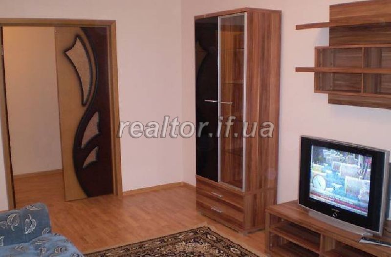 Zdam_2-kh_kimnatnu_kvartyru_po_vulytsi_Troleibusna_(r-n_Pasichna)_6941_9_1414070233.jpg