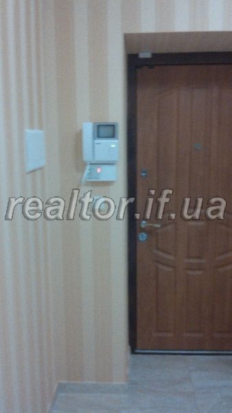 Zdam_Elitnu_kvartyru_v_novobudovi_v_tsentri_mista_6954_6_1413548317.jpg