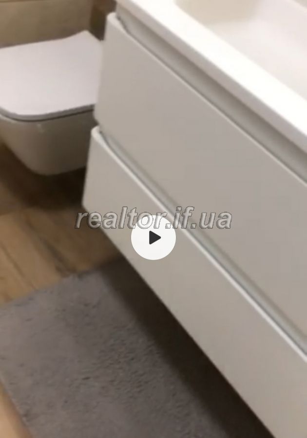 Zdam_Elitnu_kvartyru_v_zhytlovomu_kompleksi_Parus_na_berezi_miskoho_ozera_21101_4_1639400417.jpeg