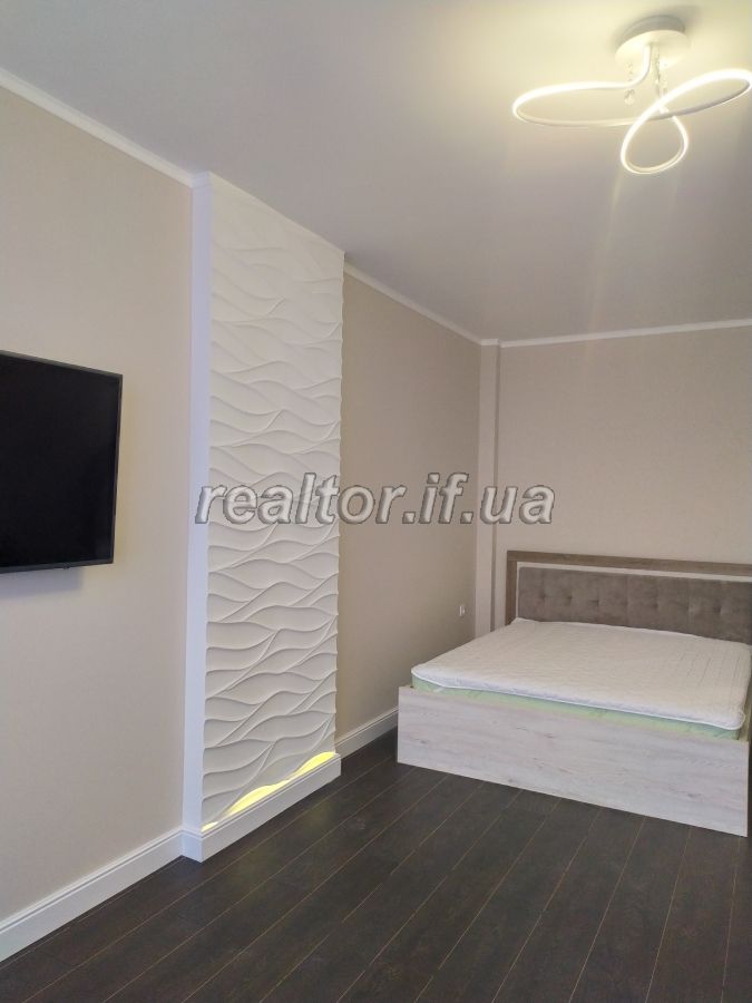 Zdam_Harnu_Odnokimnatnu_Kvartyru_v_Novobudovi_Tsentr_Mista_17276_3_1573048133.jpg
