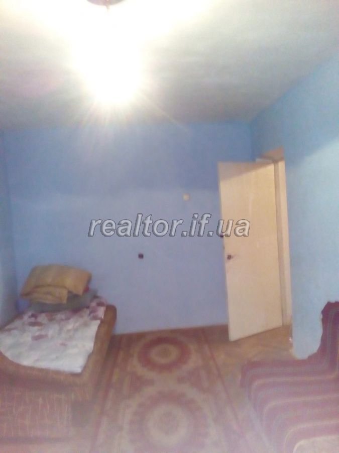 Zdam_dvokimnatnu_kvartyru_po_vulytsi_Konovaltsya_bilya_bazarchyku_i_nepodalik_tsentr_14816_9_1530704778.jpg