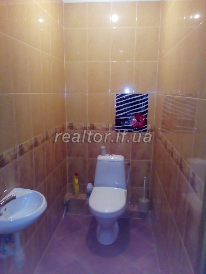 Zdam_dvokimnatnu_kvartyru_v_novobudovi_na_vulytsi_Khimikiv_13720_4_1502721672.jpg