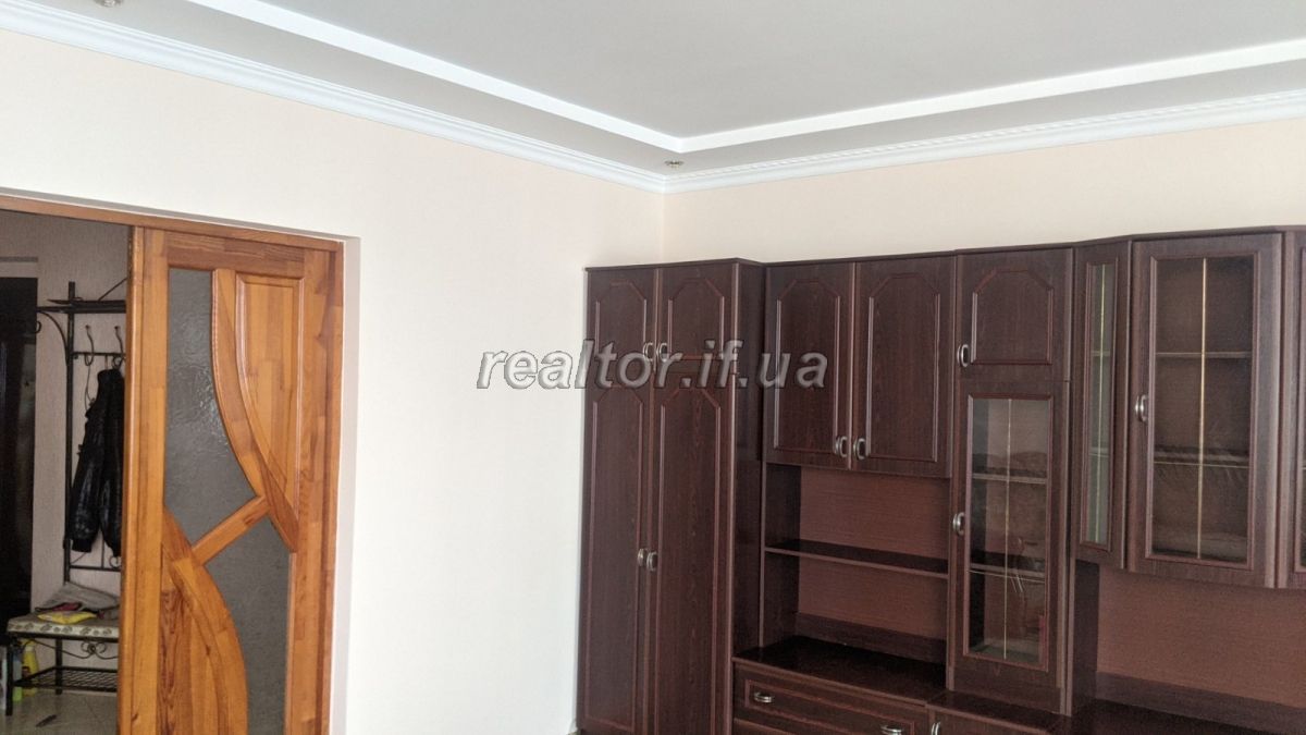 Zdam_dvokimnatnu_kvartyru_v_tsentri_mista_na_vulytsi_Volodymyra_Velykoho_20678_4_1630675637.jpeg