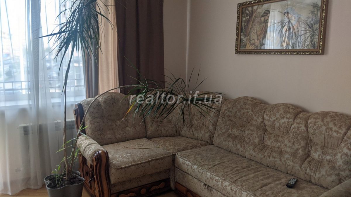 Zdam_dvokimnatnu_kvartyru_v_tsentri_mista_na_vulytsi_Volodymyra_Velykoho_20678_7_1630675638.jpeg
