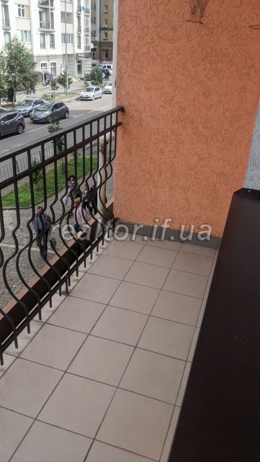 Zdam_dvokimnatnu_kvartyru_v_tsentri_mista_na_vulytsi_Volodymyra_Velykoho_20678_8_1630675638.jpeg