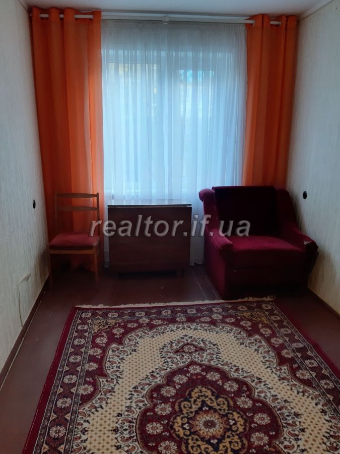 Zdam_dvokimnatnu_kvartyru_v_tsentri_na_vulytsi_Ukrayinska_17661_13_1581686481.jpg