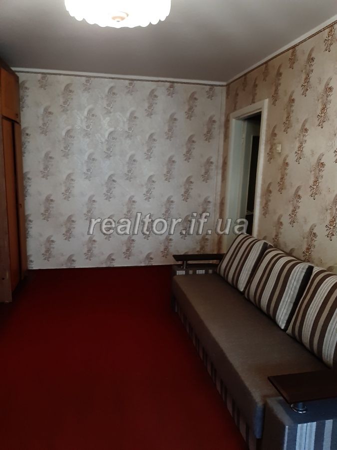 Zdam_dvokimnatnu_kvartyru_v_tsentri_na_vulytsi_Ukrayinska_17661_8_1581686479.jpg