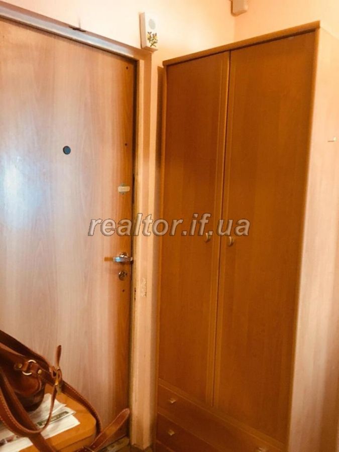 Zdam_harnu_i_ne_doroho_odnokimnatnu_kvartyru_na_vulytsi_Mazepy_18251_9_1596529993.jpg