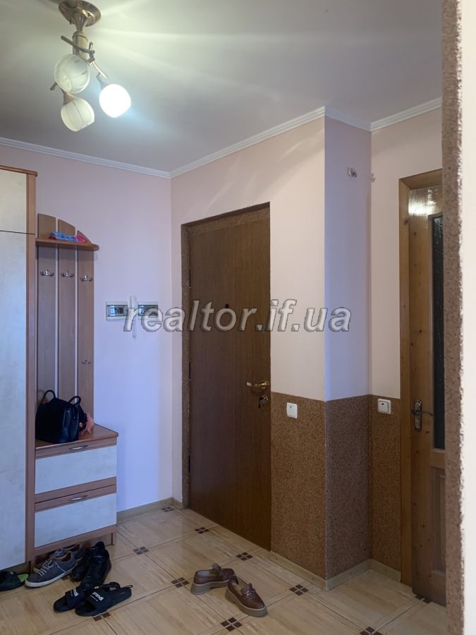 Zdam_harnu_kvartyru_z_remontom_vulytsya_Zaliznychna_23031_8_1715419409.jpeg