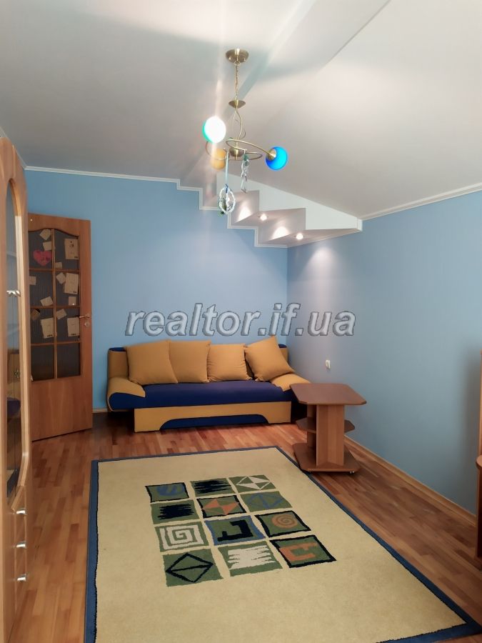 Zdam_harnu_prostoru_kvartyru_z_okremymy_kimnatamy_na_dovhotryvalyi_termin_16937_14_1568109013.jpg
