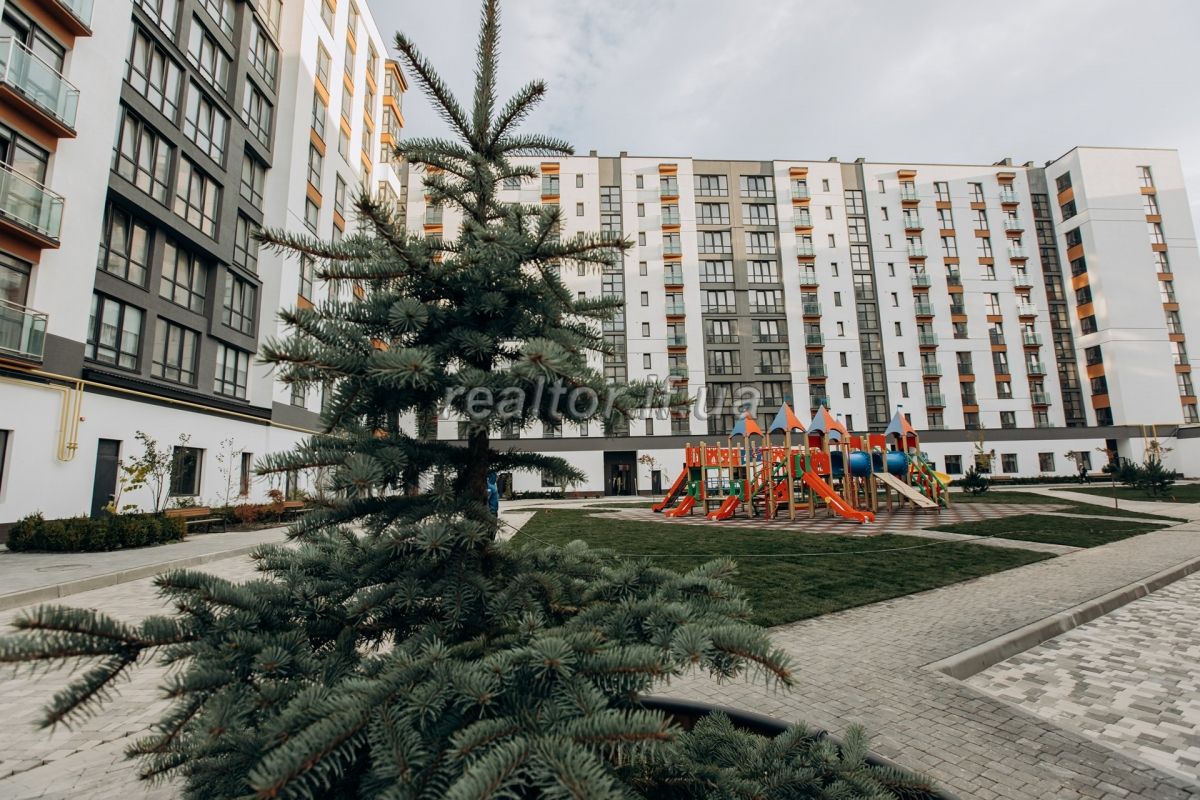 Zdam_kvartyru_v_novobudovi_z_zakrytoyu_terytoriyeyu_ta_videonahlyadom_ZhK_LYPKY_21295_6_1643796648.jpeg