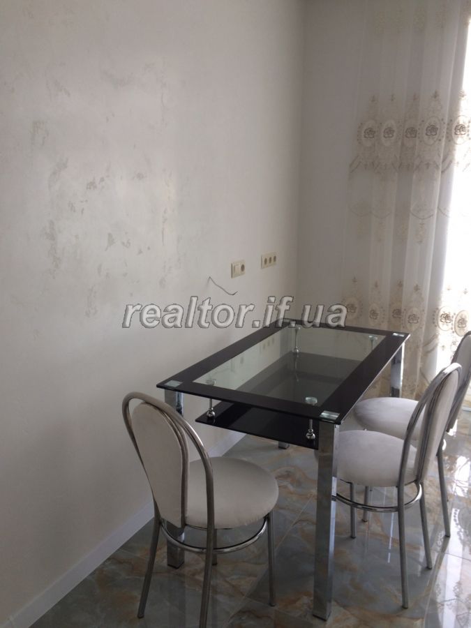 Zdam_stylnu_kvartyru_v_novomu_budynku_na_vulytsi_Dovzhenka_22222_3_1676894543.jpeg