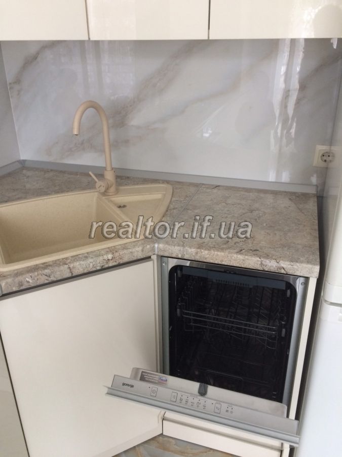 Zdam_stylnu_kvartyru_v_novomu_budynku_na_vulytsi_Dovzhenka_22222_4_1676894544.jpeg