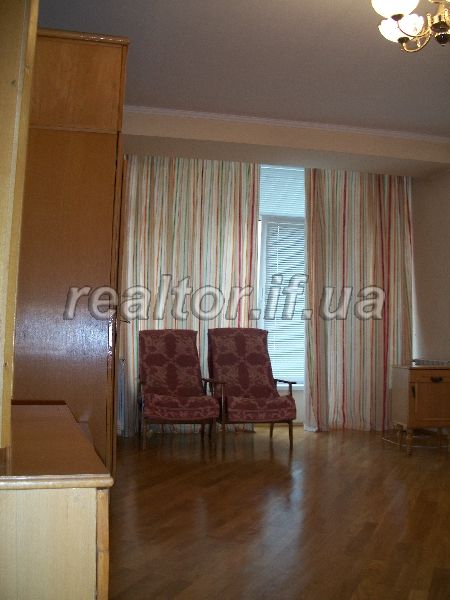 Zdam_v_novobudovi_odnokimnatnu_kvartyru_po_vulytsi_Korolya_Danyla_(tsentr)_9793_6_1451987117.jpg