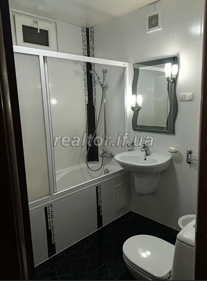 Ich werde eine 2-Zimmer-Wohnung in der Dovga-Straße mieten