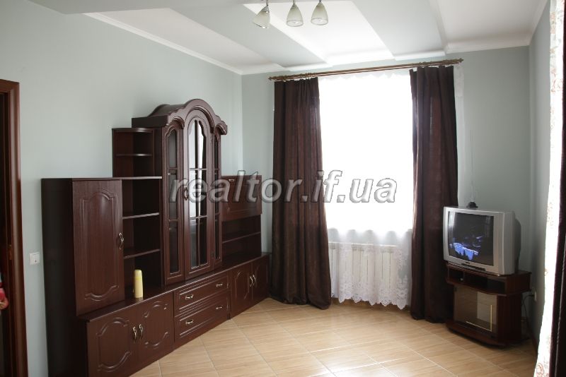 Zdam_v_orendu_odnokimnatnu_kvartyru_v_novobudovi_dlya_poryadnykh_lyudei_8013_3_1429358102.jpg