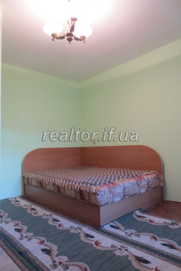 Zdam_v_orendu_z_remontom_odnokimnatnu_kvartyru_poruch_z_parkom__8335_2_1549874991.jpg