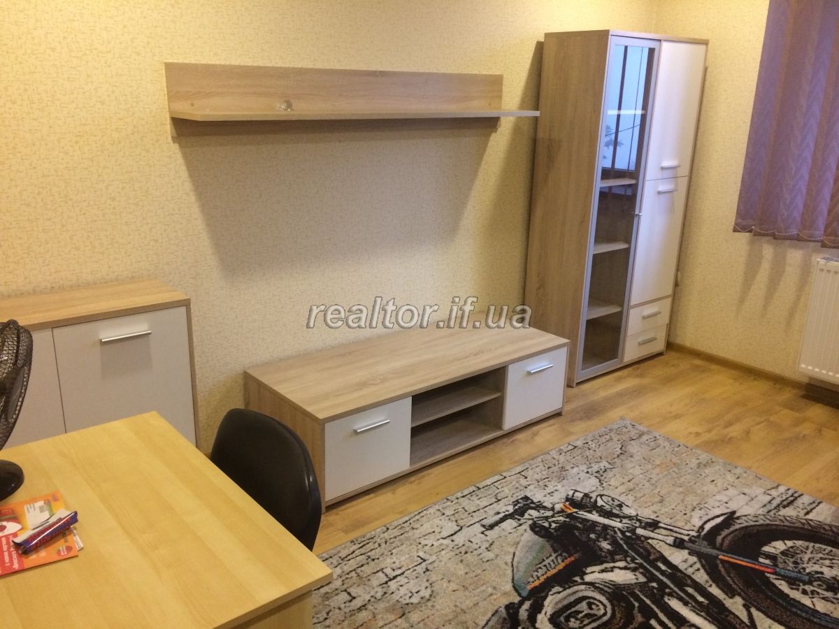 Zdam_v_tsentri_mista_Harnu_Elitnu_trykimnatnu_kvartyru_v_novobudovi_14020_10_1511344454.jpg