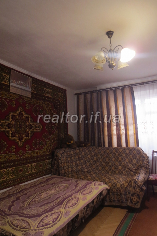 Zdayetsya_prostora_3_kimnatna_kvartyra_m_Ivano-Frankivsk_Vul_Halytska_112_V_16044_2_1551781527.jpg