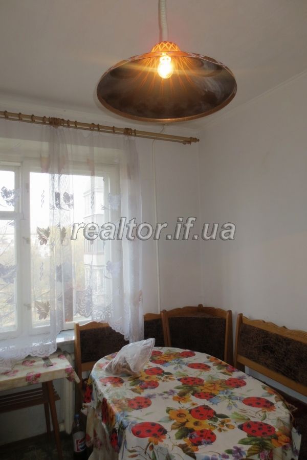 Zdayetsya_prostora_3_kimnatna_kvartyra_m_Ivano-Frankivsk_Vul_Halytska_112_V_16044_8_1551781531.jpg