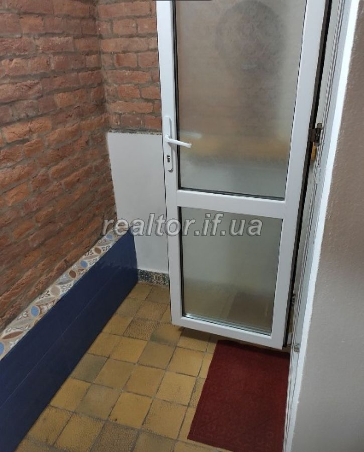 Zdayetsya_v_orendu_tsokolne_prymishchennya_z_krasyvym_remontom_po_vulytsi_Mazepy_20574_9_1627999345.jpeg