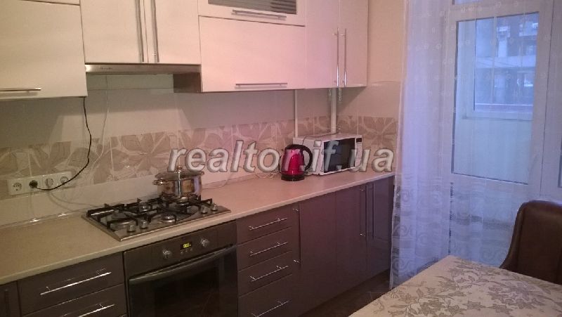 Сдам квартиру в новостройке в центре по улице Сечевых Стрельцов