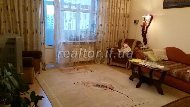 Zdayu_3-kh_kimnatnu_kvartyru_z_remontom_meblyamy_kholodylnyk_pralna_mashyna_provedenyi_internet_ta_Wi-Fi_syhnalizatsiya_Kvartyra_v_khoroshomu_stani_M_Ivano_Frankivsk_Pd_Bulvar_6_poverkh_ye_lift_12181_9_1481565091.jpg