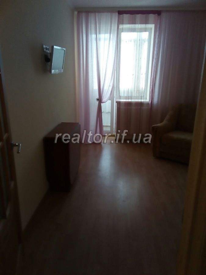 Zdayu_dvokimnatnu_harnu_kvartyru_v_novobudovi_z_usima_zruchnostyamy_13691_5_1503068424.jpg