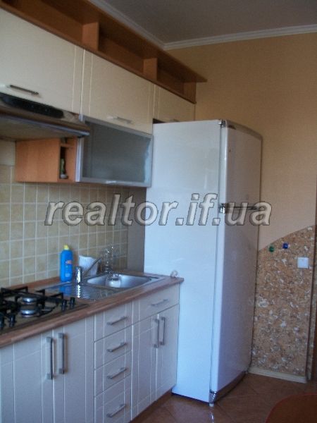 Zdayu_kvartyru_v_tsentri_v_novobudoviOrenda_kvartyr_z_yevroremontom_4947_4_1378802284.jpg