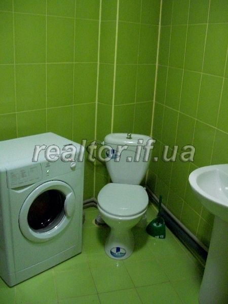 Zdayu_v_orendu_dvokimnatnu_kvartyru_v_tsentri_4055_6_1362402678.jpg