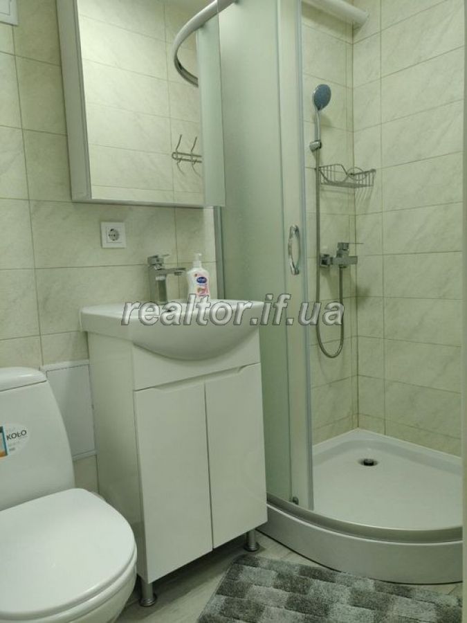 Zdayu_v_orendu_odnokimnatnu_super_kvartyru_po_vulytsi_Pulyuya__23498_7_1733920980.jpeg