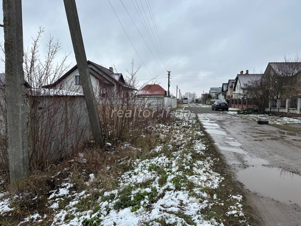 Zemelna_dilyanka_z_budivelnymy_materialamy_ta_zruchnym_pidyizdom_v_seli_Pidpechary_23500_4_1734010718.jpeg