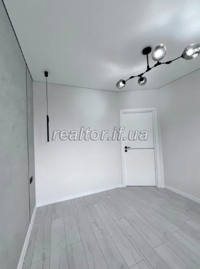 ZhK_Mistechko_tsentralne_Prodazh_kvartyry_z_yevroremontom_ta_kondytsionerom_23255_5_1725276061.jpeg