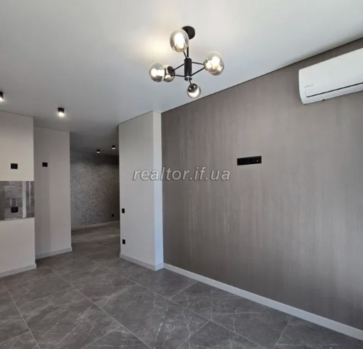 ZhK_biznes-klasu_IQ_House_z_suchasnym_planuvannyam_23247_6_1725011007.jpeg