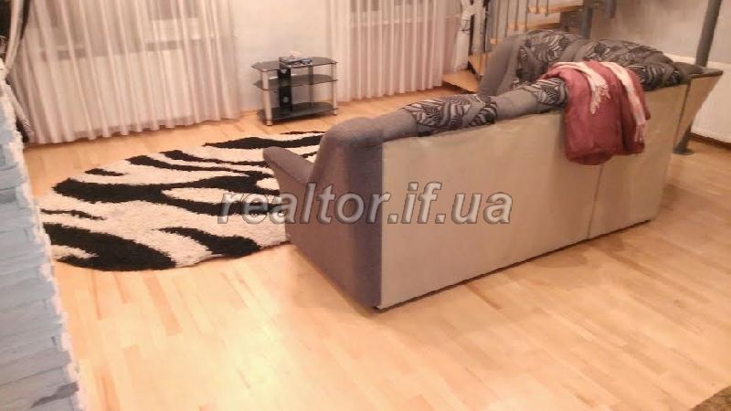 dvorivneva_kvartyra_v_raioni_mahazynu_Svit_keramiky_po_vulytsi_Nadrichna_6829_6_1410526804.jpg