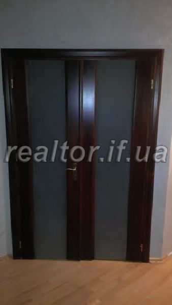 dvorivneva_kvartyra_v_raioni_mahazynu_Svit_keramiky_po_vulytsi_Nadrichna_6829_9_1410526805.jpg
