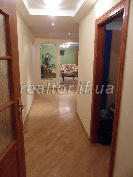 kvartyra_poruch_z_parkomsupermarketompoliklinikoyuuniversytetom_7396_10_1418833419.jpg