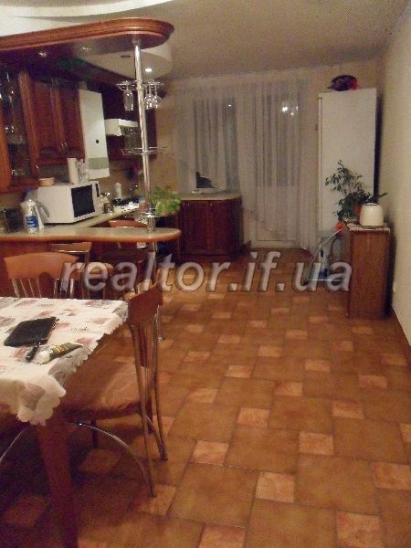 kvartyra_poruch_z_parkomsupermarketompoliklinikoyuuniversytetom_7396_6_1418833415.jpg