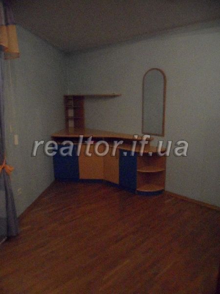 kvartyra_poruch_z_parkomsupermarketompoliklinikoyuuniversytetom_7396_8_1418833417.jpg