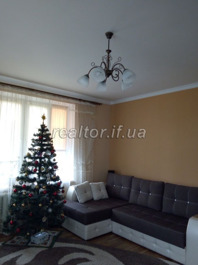 kvartyra_v_zatyshnomu_raioni_v_tsentralnii_chastyni_mista_9296_15_1555599695.jpg