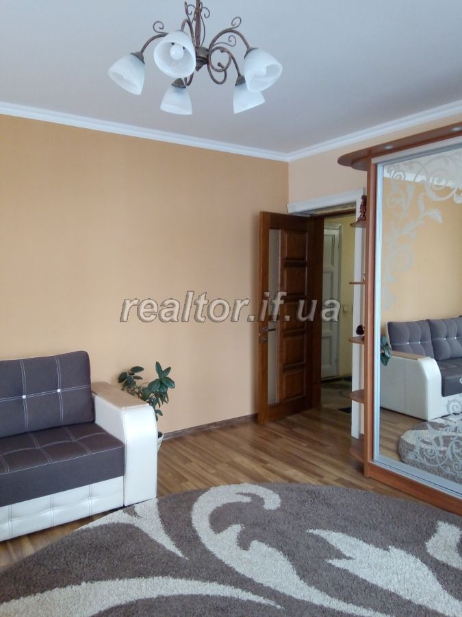 kvartyra_v_zatyshnomu_raioni_v_tsentralnii_chastyni_mista_9296_7_1555599692.jpg