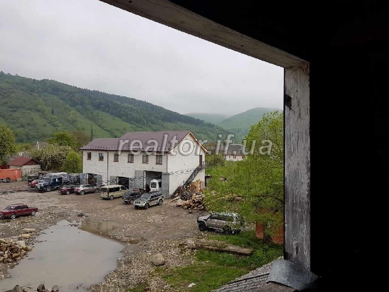 m_Yaremche_prodazh_prymishchennya_iz_zemelnoyu_dilyankoyu_13179_14_1494424250.jpg