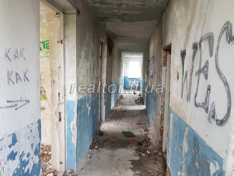 m_Yaremche_prodazh_prymishchennya_iz_zemelnoyu_dilyankoyu_13179_26_1494424251.jpg
